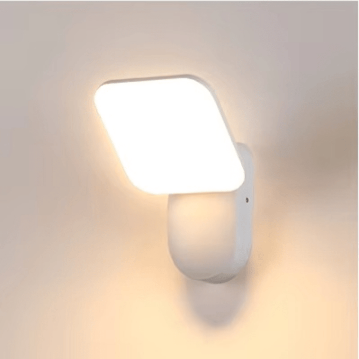 Lampka ścienna LED z czujnikiem ruchu