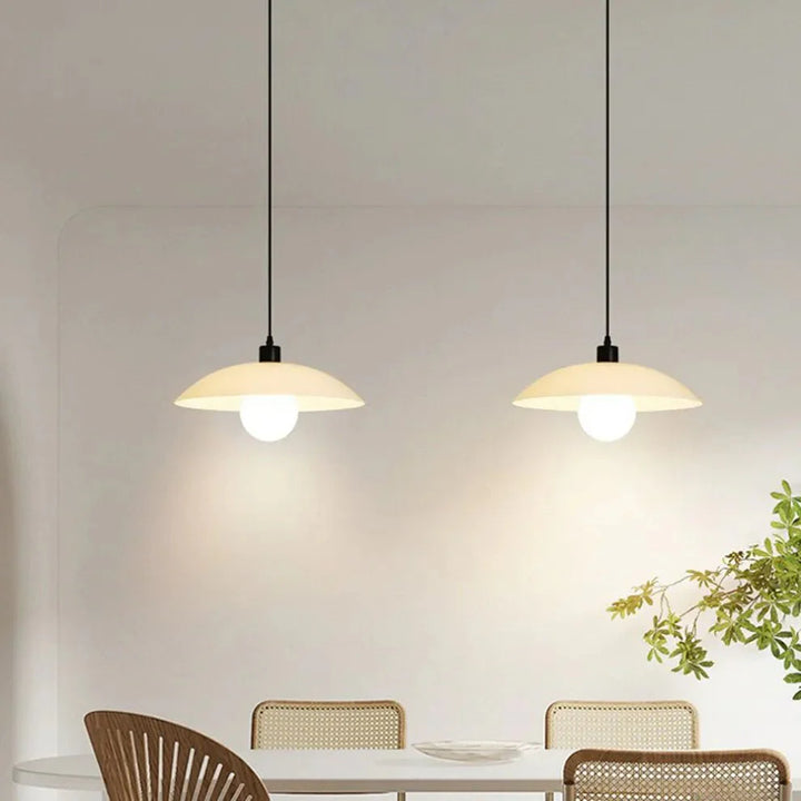 Minimalistyczna Biała Szklana Lampa Wisząca