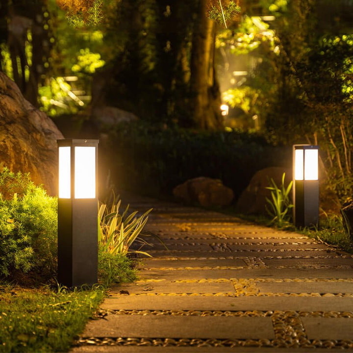 Nowoczesna lampa ogrodowa na energię słoneczną