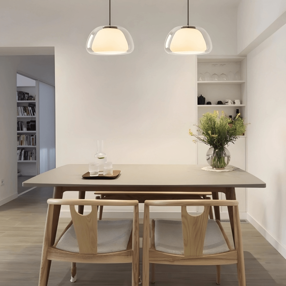 Nowoczesna lampa wisząca z mlecznego szkła