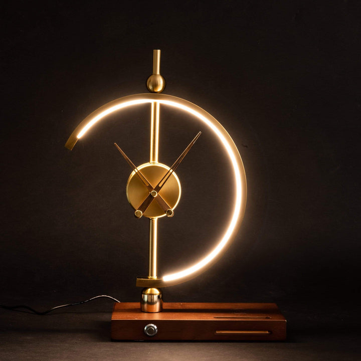 NagoyaLight™ | Luksusowa Lampa Zegarowa i Ładowarka