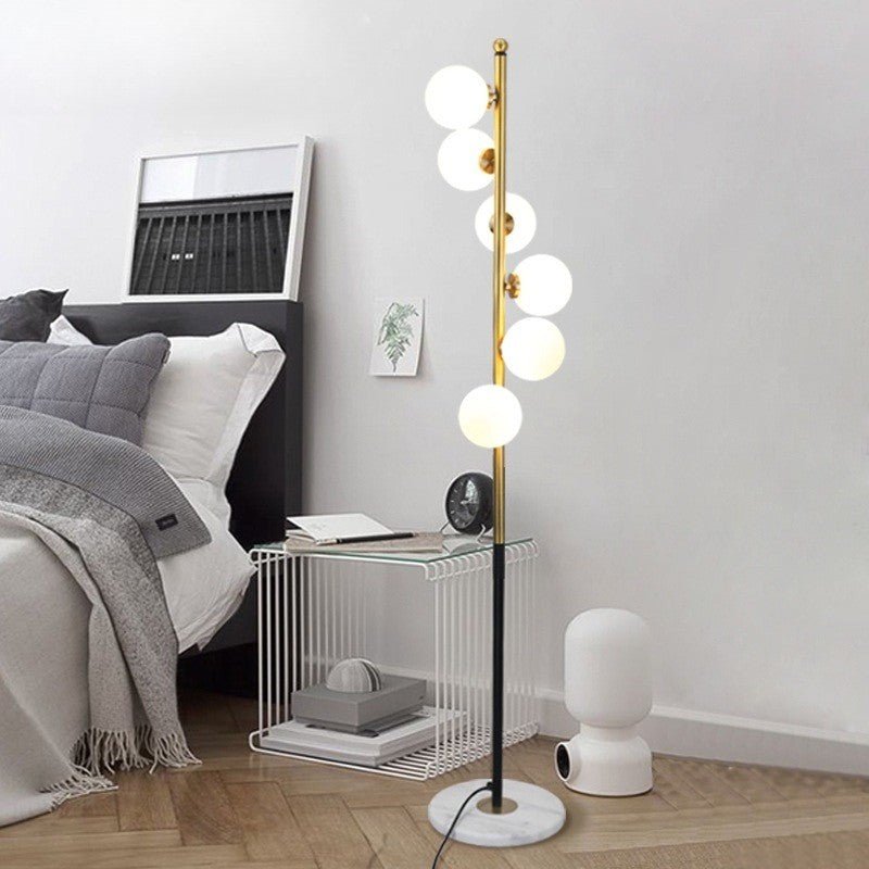 Norweska szklana lampa podłogowa