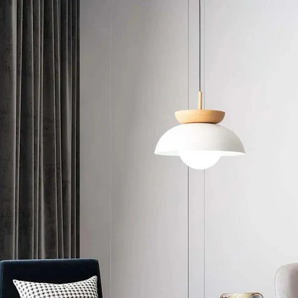 Skandynawska lampa wisząca półdrewniana