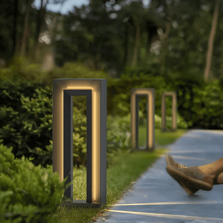 Lampa ogrodowa Prism Pathway