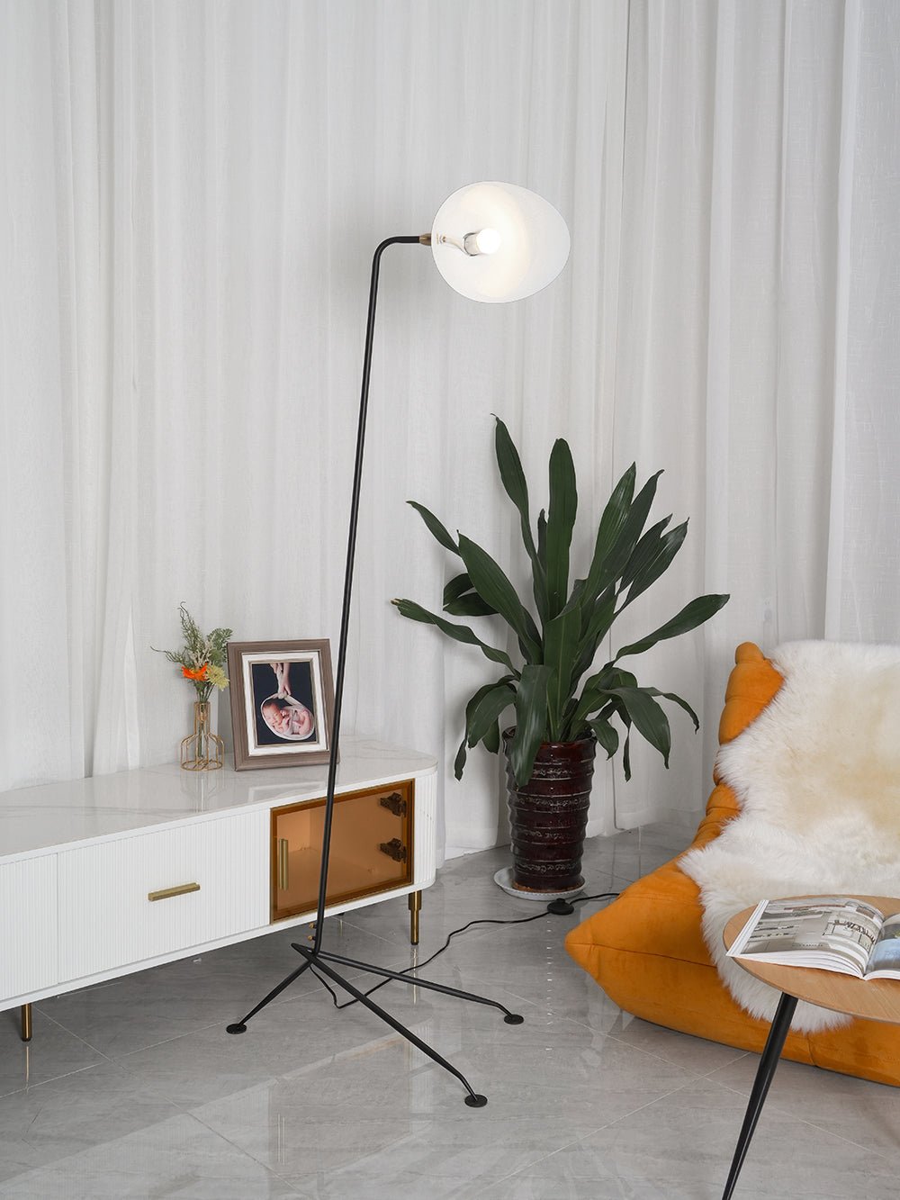 Lampa podłogowa Serge Mouille