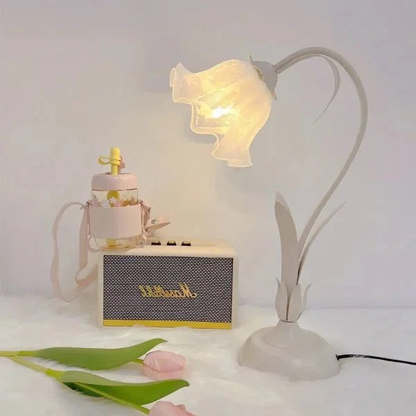 Vintage regulowana lampa stołowa w kształcie kwiatu