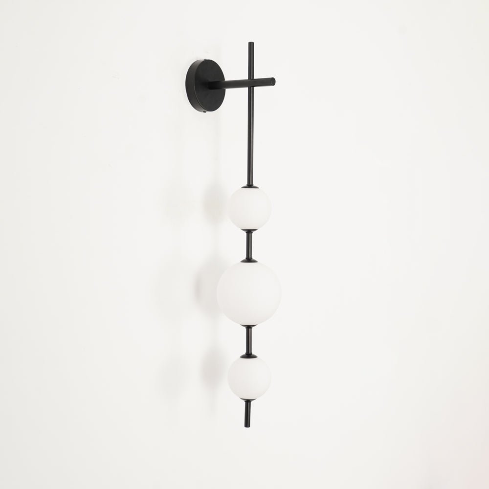 Pionowa Lampa Ścienna z Szklaną Kulą
