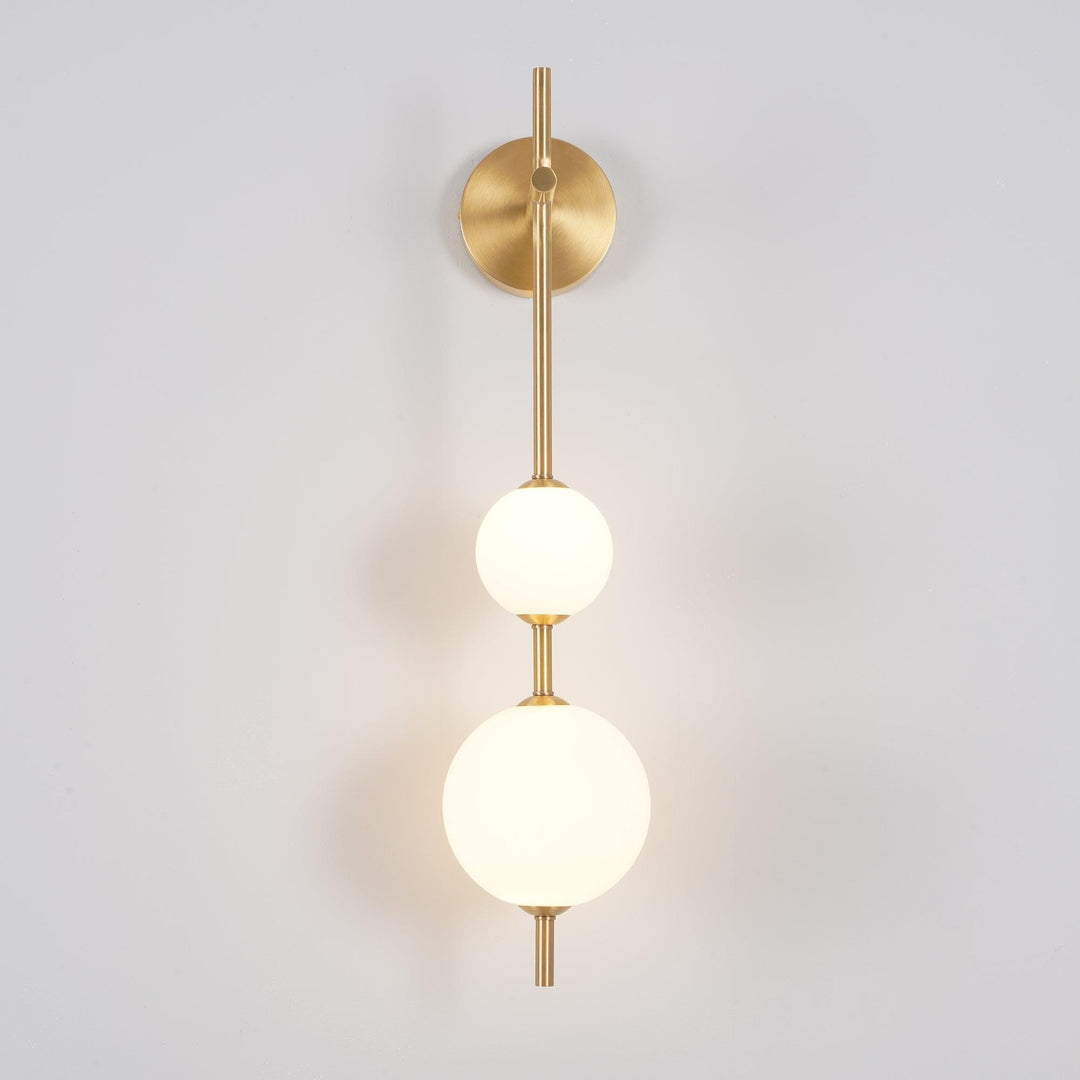 Pionowa Lampa Ścienna z Szklaną Kulą