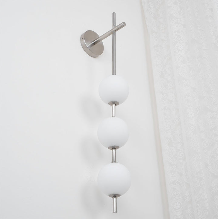 Pionowa Lampa Ścienna z Szklaną Kulą