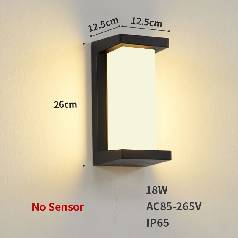 Lampa ścienna z czujnikiem ruchu