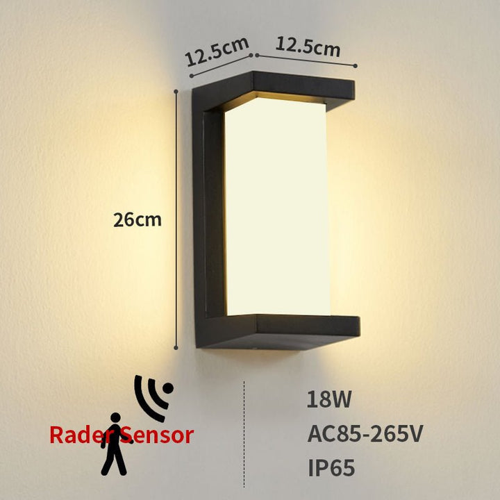 Lampa ścienna z czujnikiem ruchu