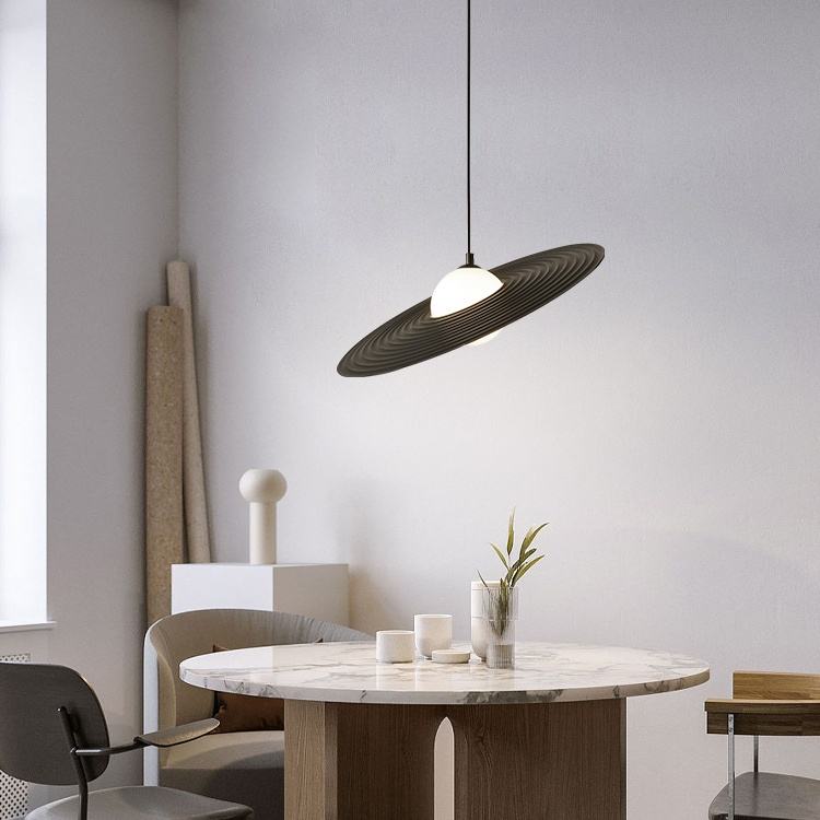 Postmodernistyczna prostota lampa wisząca