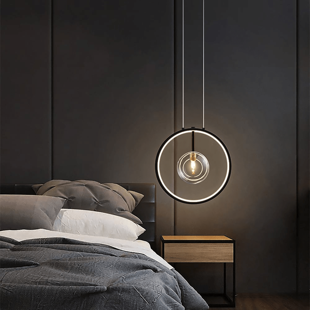 Czarna Lampa Wisząca Minimalistyczna Szklana Kula LED